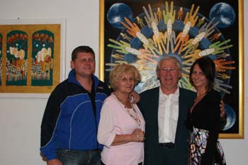 Robert Pavlicek mit Mama und Papa und Schwester Christine. Foto: Andrea Pollak